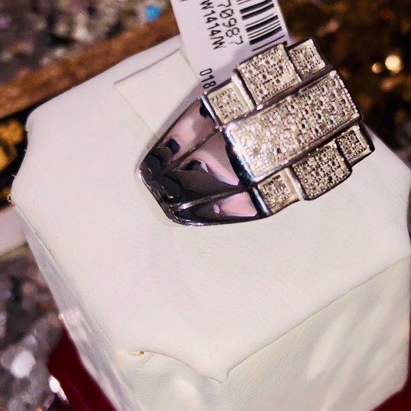 Real diamond men ring custom made w/ SI diamonds classy NOT CZ or fake stones - Picture 6 of 8